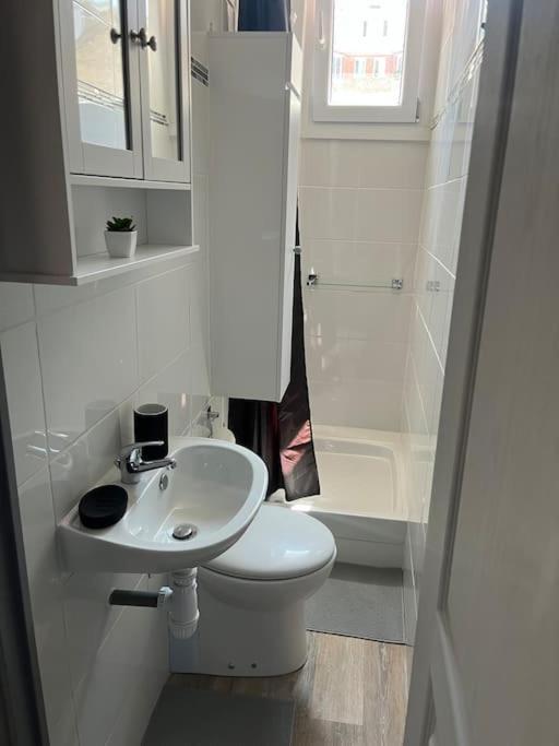 Joli Appart A 10 Minutes De Paris En Metro - Parking Offert Saint-Ouen  Bagian luar foto